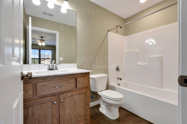 Building Photo - 120 Family