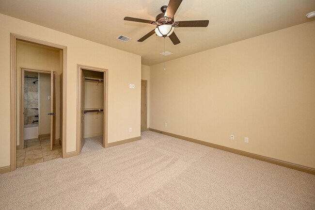 Building Photo - 5327 Sloan Falls Ct