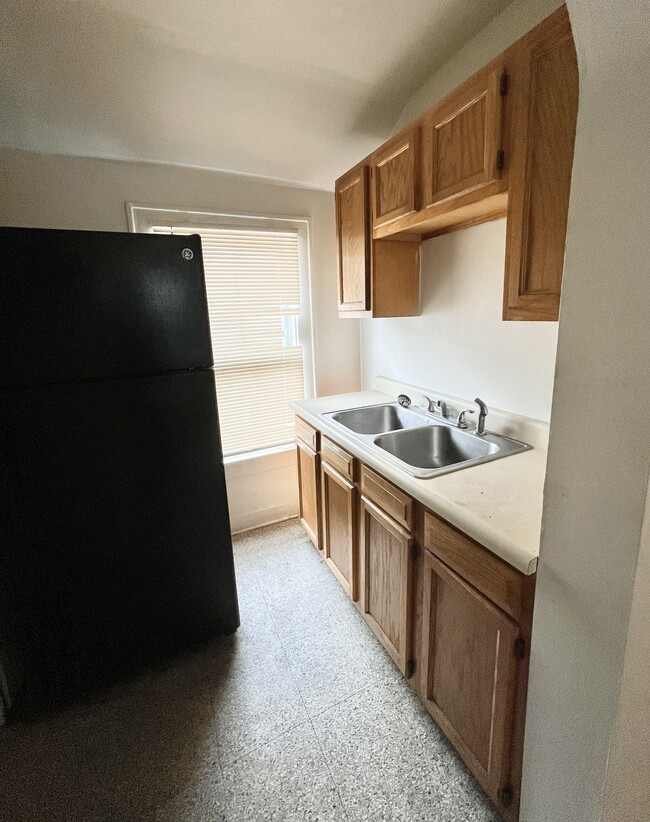 Building Photo - 3520 Herman St