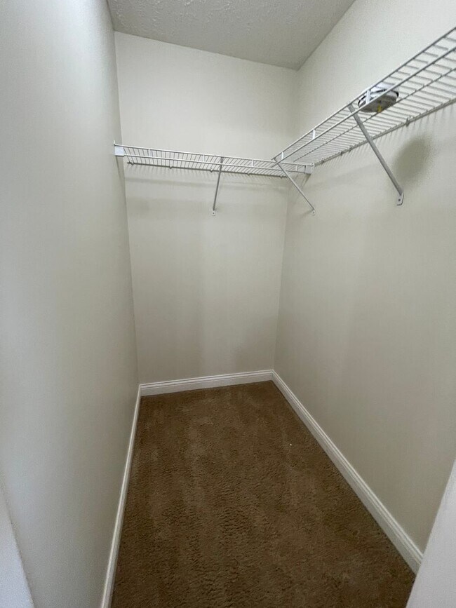 Building Photo - Three Bedroom Single Family Home - West La...