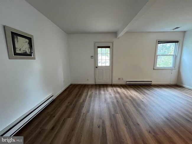 Building Photo - 12701 Pinecrest Rd