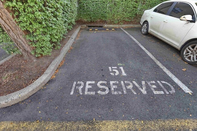 Building Photo - 41 Coriander Way