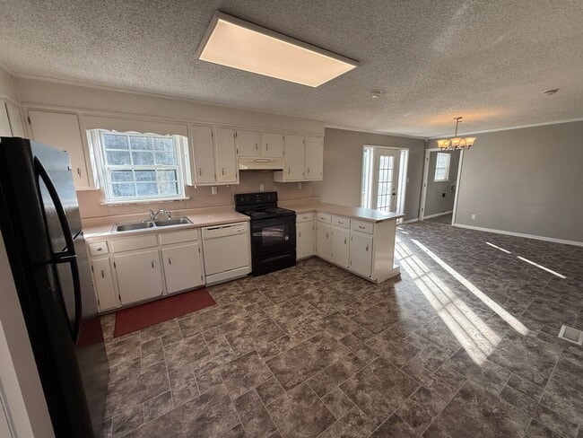 Building Photo - Home For Rent In Boaz