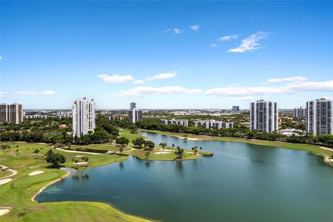Building Photo - 20000 E Country Club Dr