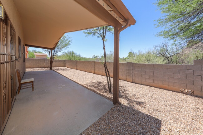 Building Photo - 3167 W Alexanderwood Dr