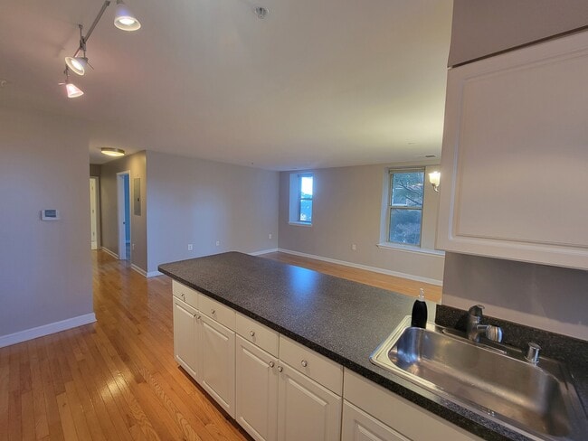 Building Photo - 1308 Clifton St NW