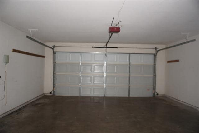 Building Photo - 5609 Guadalajara Dr