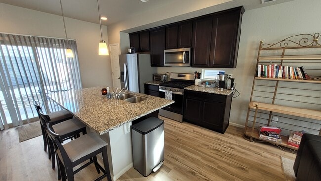 Building Photo - 9172 Baltin Ct