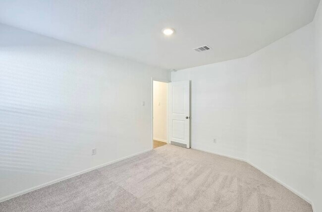 Building Photo - 6313 Barrington Clf Trl