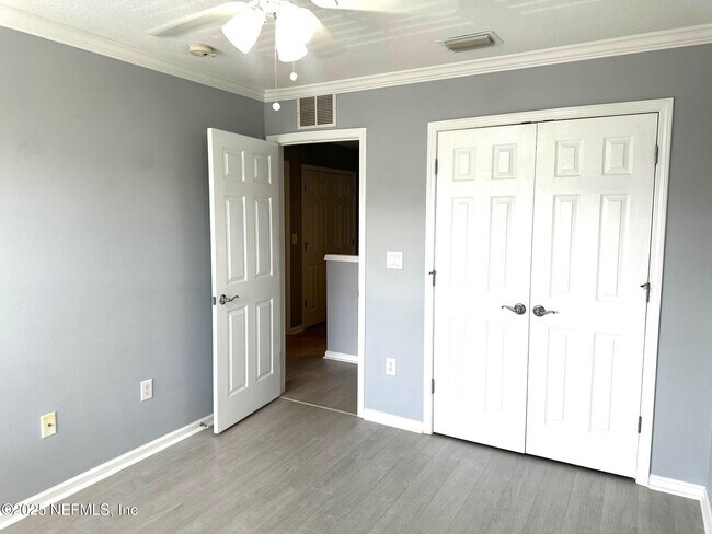 Building Photo - 6319 Autumn Berry Cir