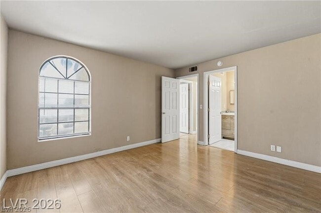 Building Photo - 2982 Juniper Hills Blvd