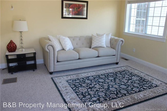 Building Photo - 3 br, 3 bath House - 3 Windermere Village Rd