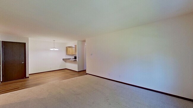Building Photo - Renovated Upper 1 Bedroom 1 Bathroom Apart...