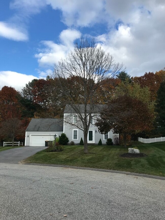 Building Photo - Scarborough-Sage Brush Drive: Lovely Colonial 3BR and 1.5BA available now $3,500.00 per month
