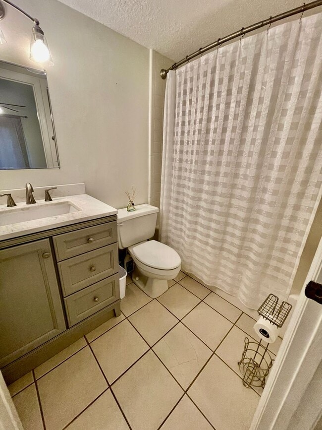 Building Photo - 4739 Westwind Ct