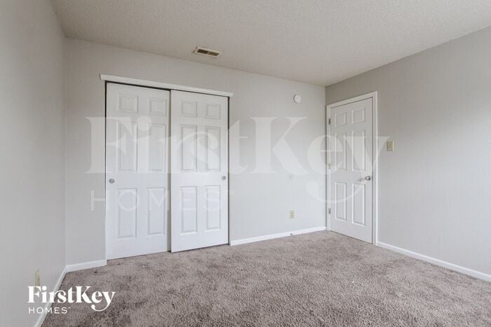 Building Photo - 9151 Amberleigh Dr