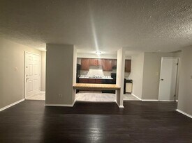 Building Photo - 12415 Hickory Tree Way