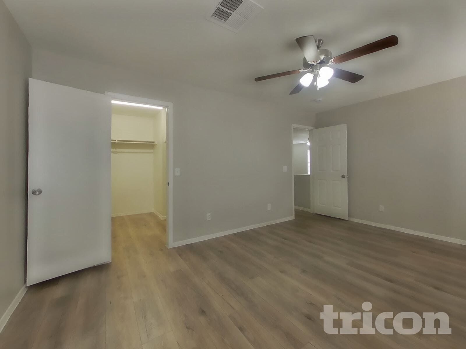 Building Photo - 11807 W Aster Dr