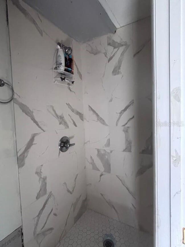 Building Photo - Auburndale Pool home