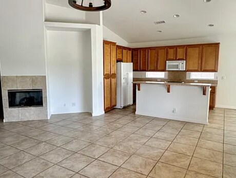 Building Photo - 45385 Big Canyon St