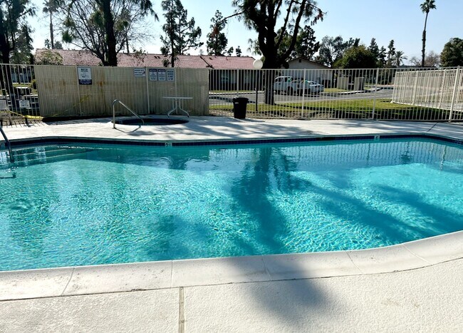 Building Photo - 48207 Garbo Dr