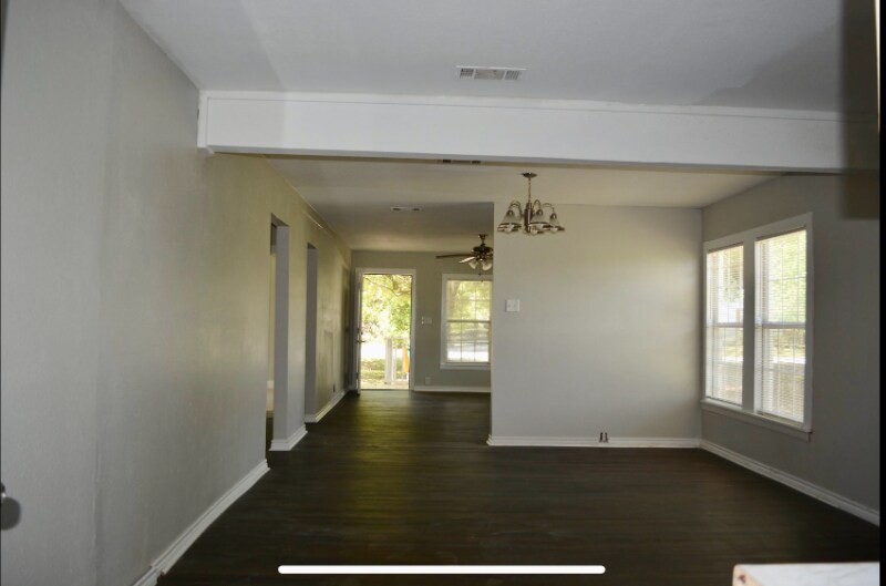 Building Photo - 2207 Howell Ave