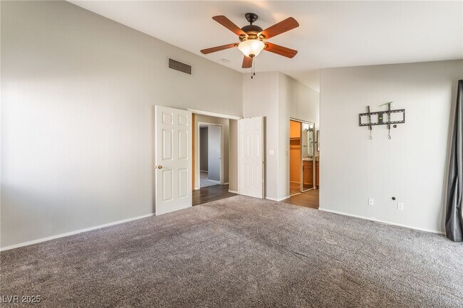 Building Photo - 4013 Madrone Dr