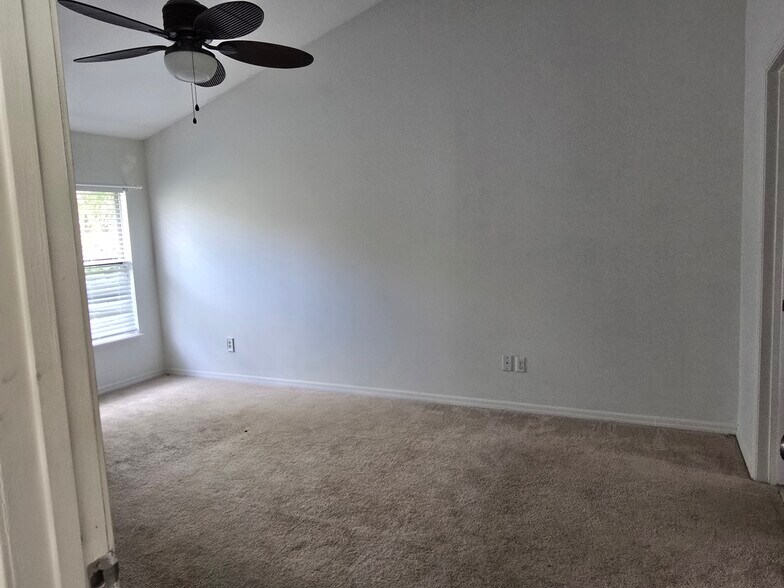 Master Bedroom - 2169 Saint Martins Dr W