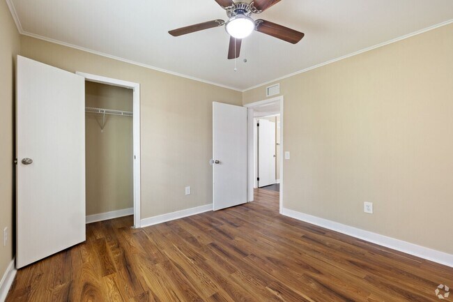 Building Photo - The Vue Apartments! Minutes away from FSU!...