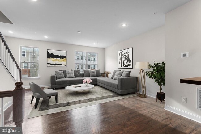 Building Photo - 8418 Kendall Ct