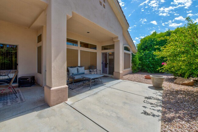 Building Photo - 78975 Champagne Ln