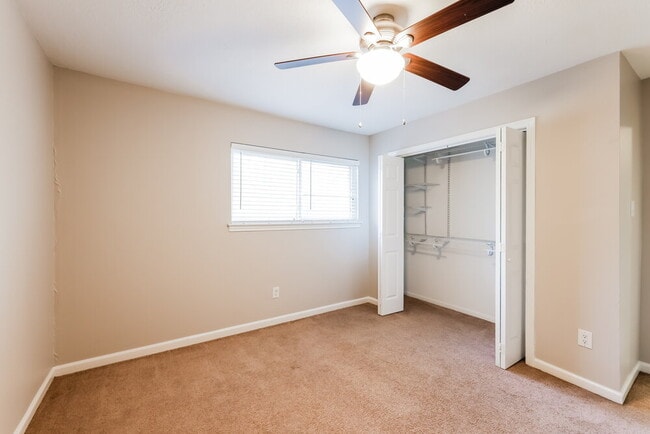 Building Photo - 5827 Alpine Heights Dr
