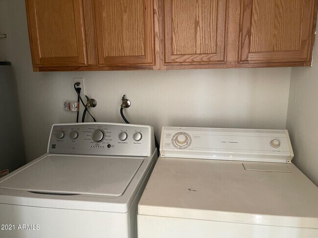 Building Photo - 12847 N 113th Ave