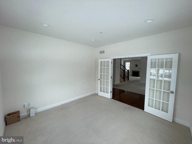 Building Photo - 365 W Boulder Dr