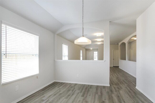 Building Photo - 22395 Dominguez Dr