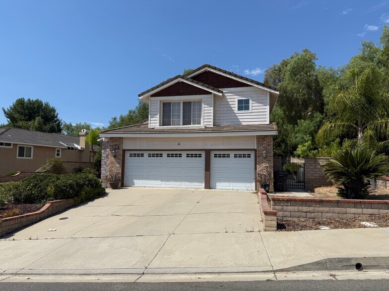 Primary Photo - 13776 Monteverde Dr