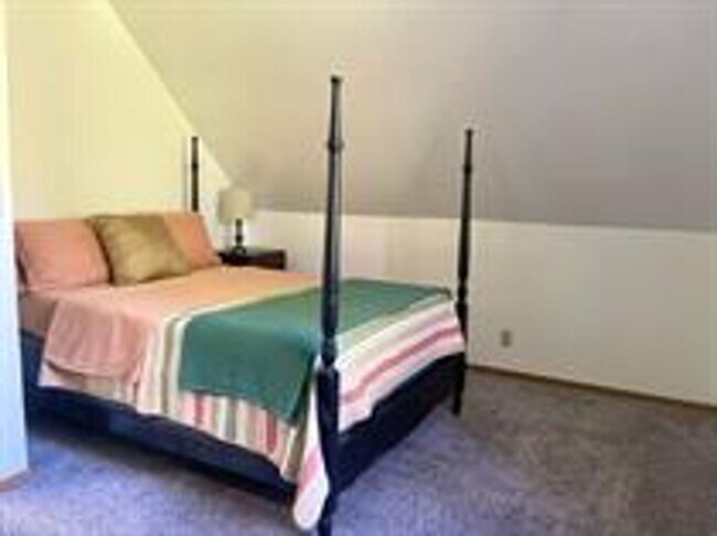 Building Photo - 3BR/2BA Mountain Home – 3–6 Month Lease in Long Barn, CA