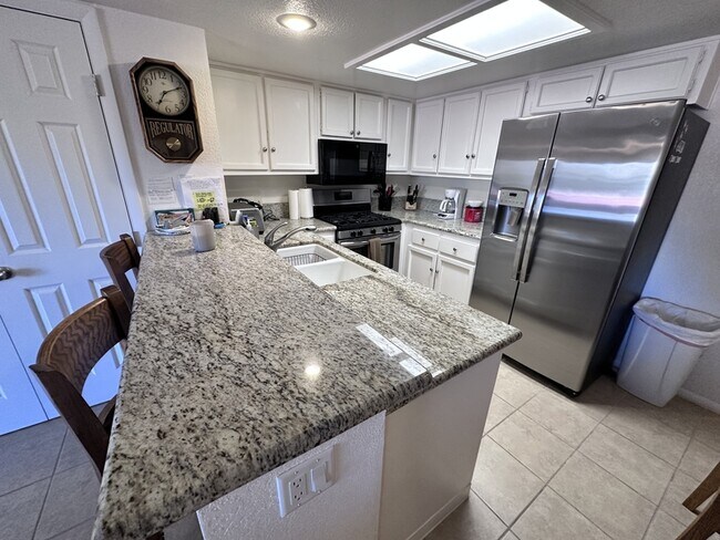 Building Photo - 441 Moser Ave