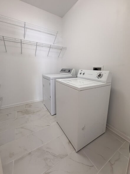 Building Photo - 64 Clingman Ave