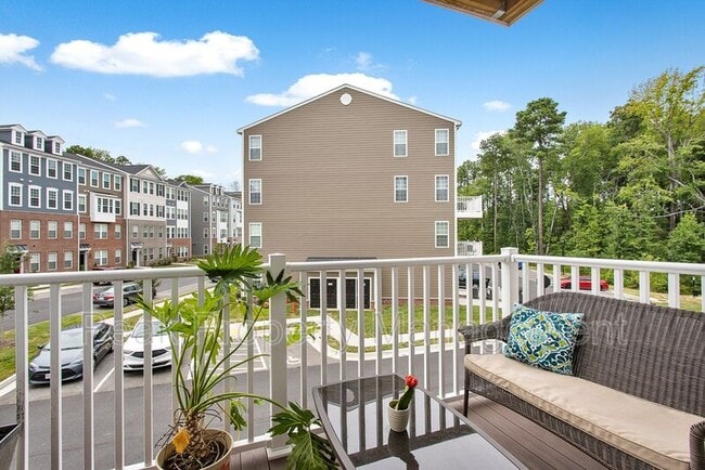 Building Photo - 8112 Wistar Creek Walk