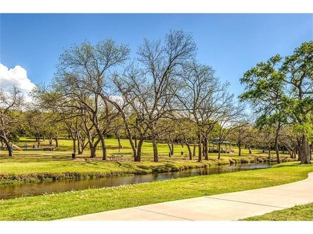 Building Photo - 231 E Vine St