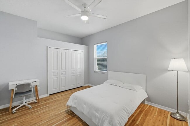 Building Photo - 8210 Prairie Ridge Way