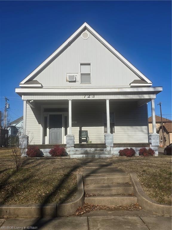 Building Photo - 723 S 19th St