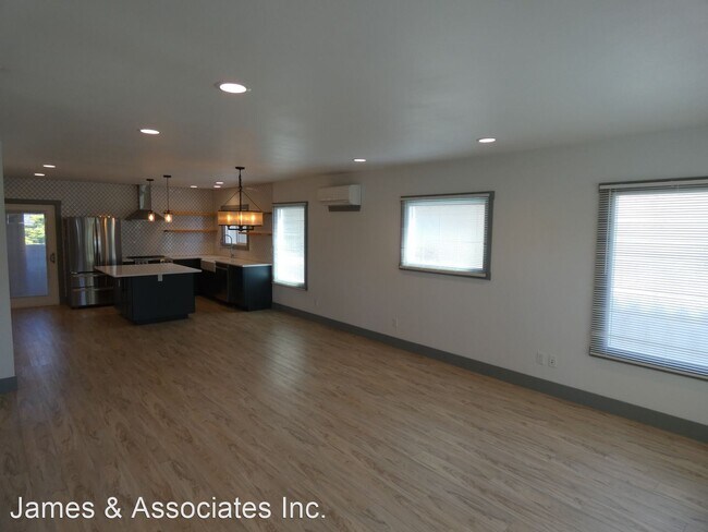 Building Photo - 3 br, 2 bath House - 319 - A E 6th Street