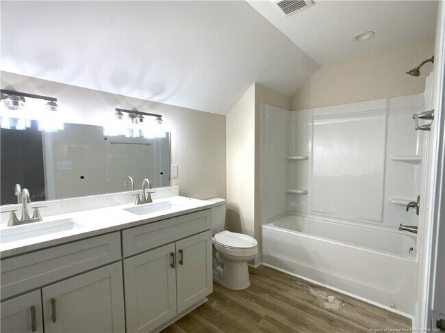 Building Photo - 209 Walker Downs Cir