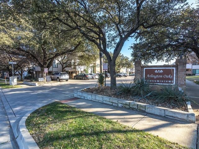 Building Photo - 2312 Balsam Dr