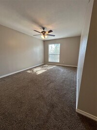 Building Photo - 3300 Pebblebrook Dr