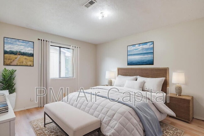 Building Photo - 535 S Lulu Ave