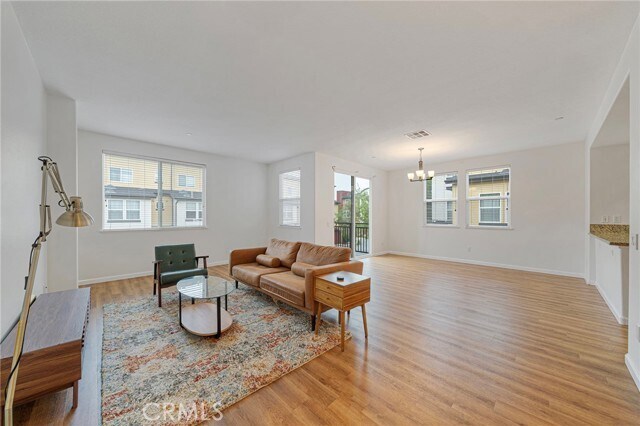 Building Photo - 8620 Belford Ave