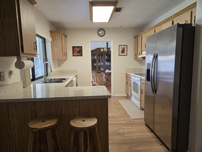 Building Photo - 8245 Whitewood Cove E
